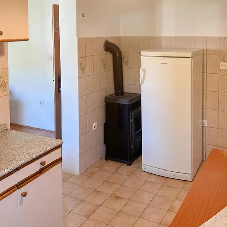 Apartment 4 Bedroom Lovely In
