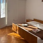 4 Bedroom Lovely In Appartement